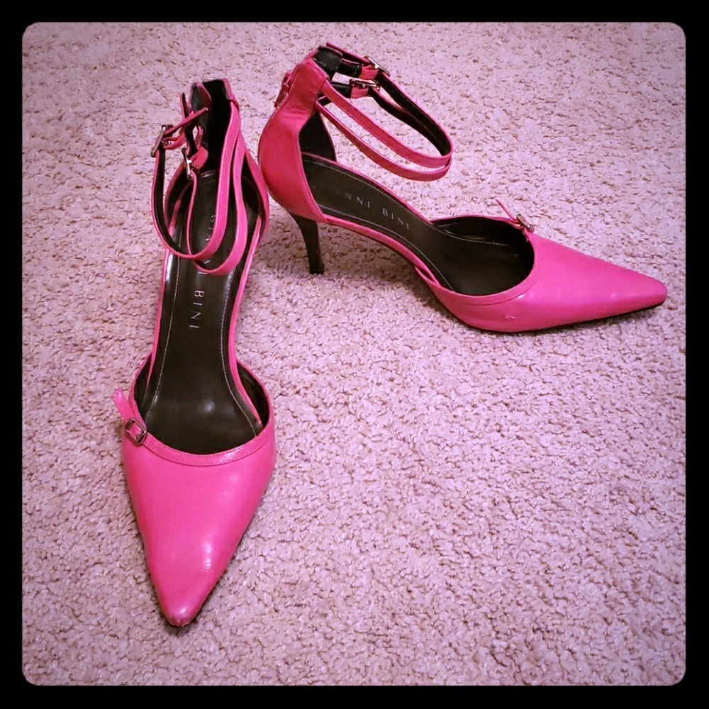 Gianni Bini pink stilettos
